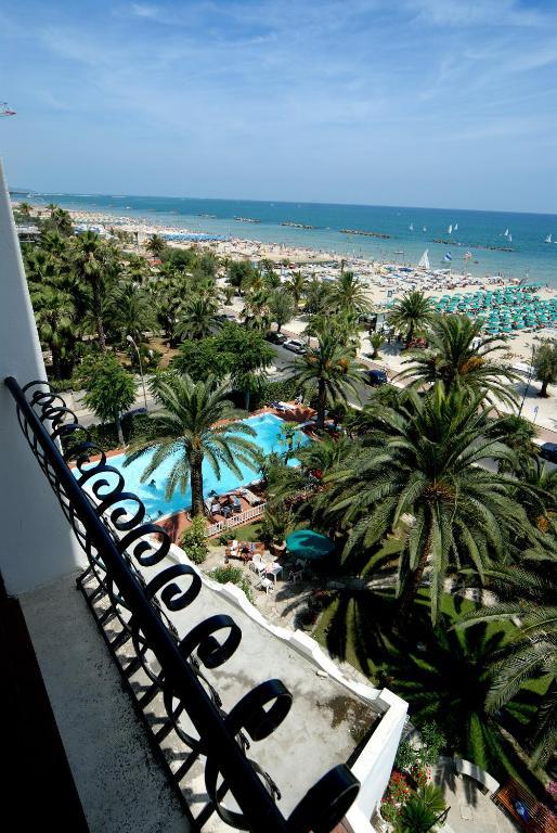 Grand Hotel Excelsior San Benedetto del Tronto Esterno foto