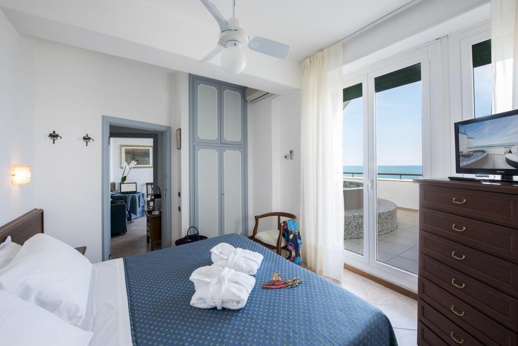 Grand Hotel Excelsior San Benedetto del Tronto Esterno foto