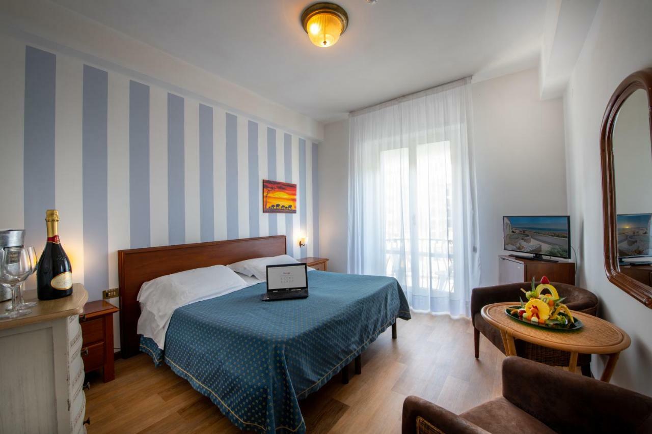 Grand Hotel Excelsior San Benedetto del Tronto Esterno foto