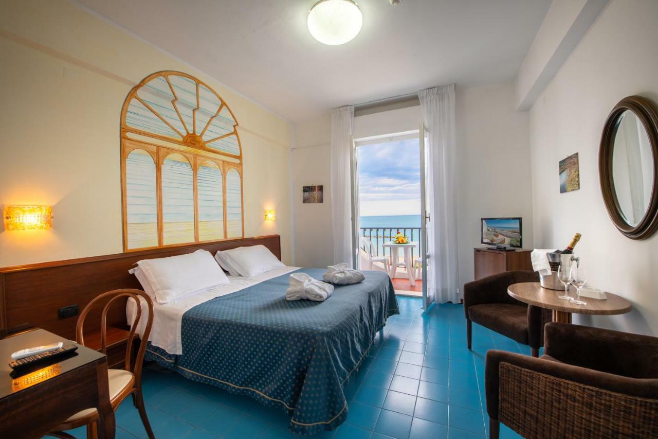 Grand Hotel Excelsior San Benedetto del Tronto Esterno foto