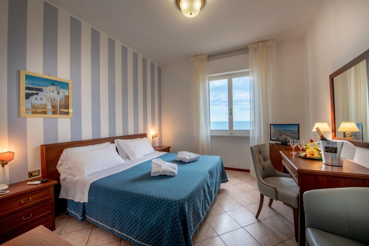 Grand Hotel Excelsior San Benedetto del Tronto Esterno foto